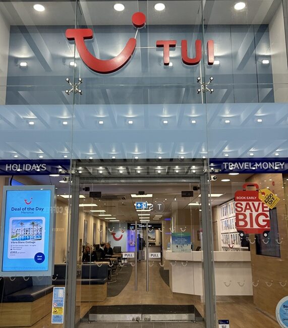 TUI Tui external shop front
